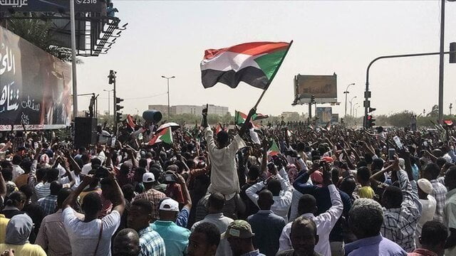 عشق ممنوعه خانواده سلطنتی ژاپن به روزنامه‌ها کشید!