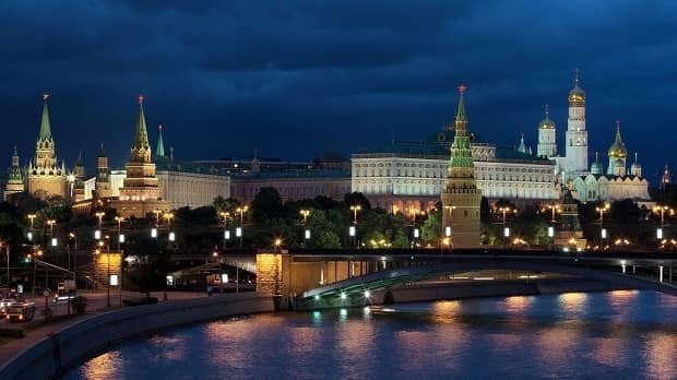 روسیه: اپل جاسوس است!