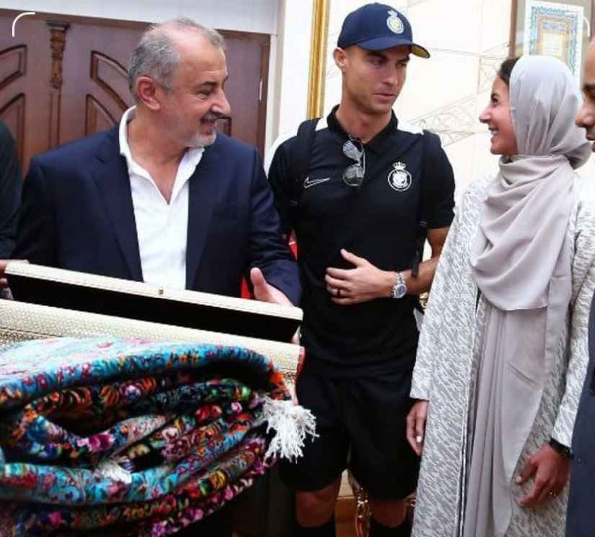 واکنش درویش به حضور دخترش در استقبال از رونالدو: می‌خواستم راجع به فلسطین بپرسد!