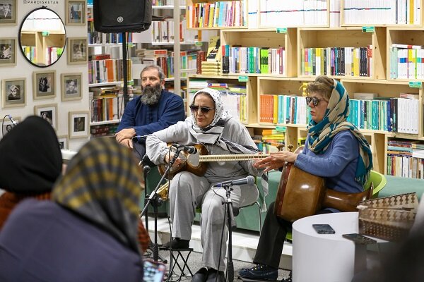 آوای ایرانی با هنرمندی نوازندگان پرامید